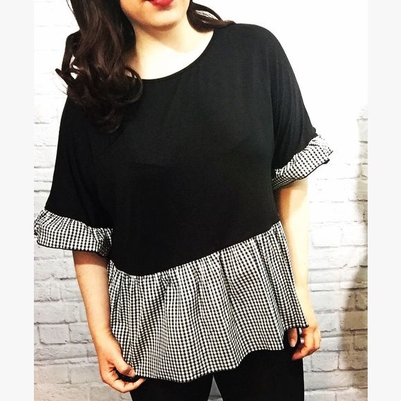 Black Peplum top - Picture 2 of 4